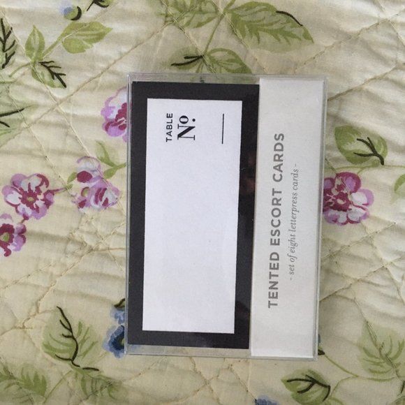 Wedding Items - Picture 4 of 4